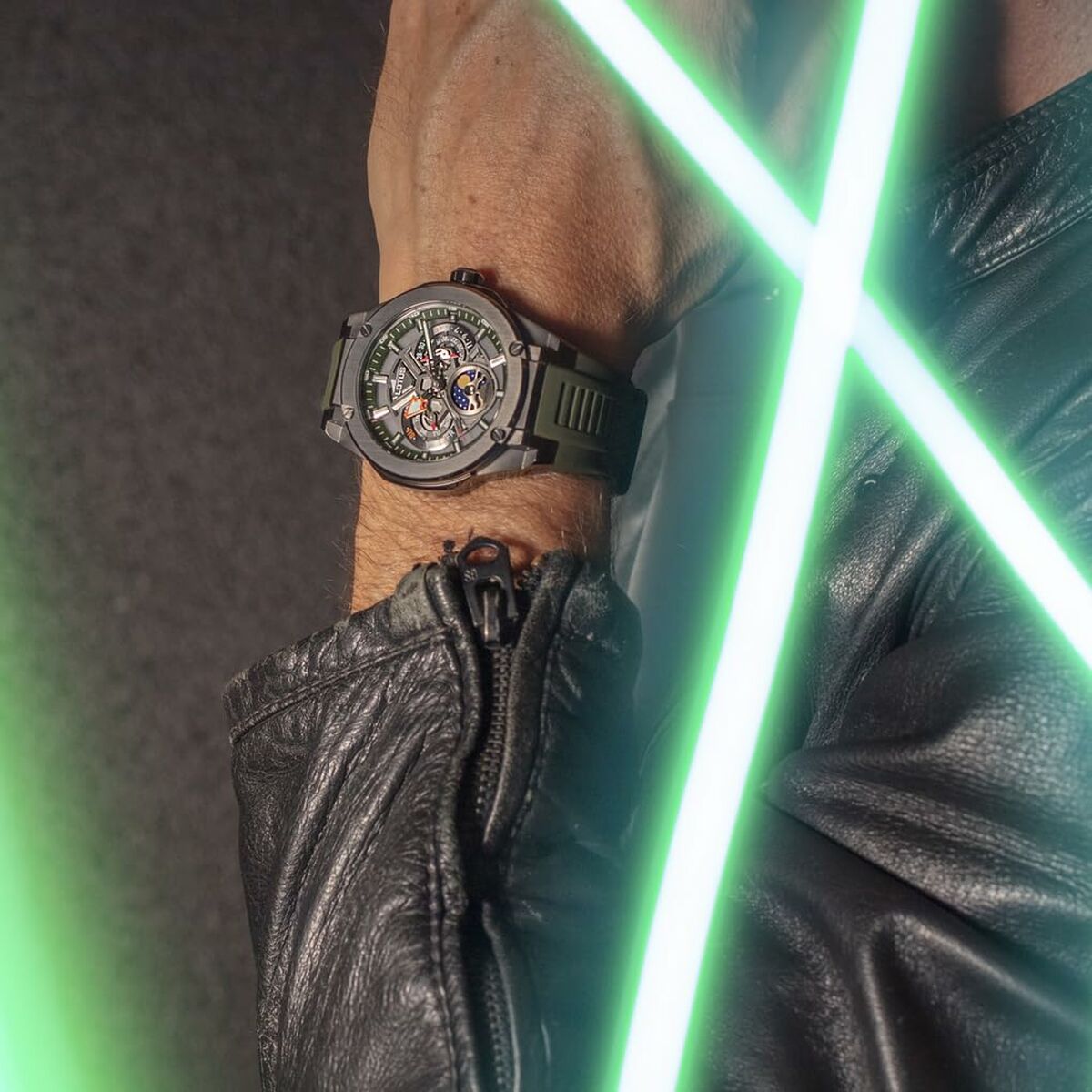 V6H98E1CD49D8296F99FE5F75181EF75586R4568639P2