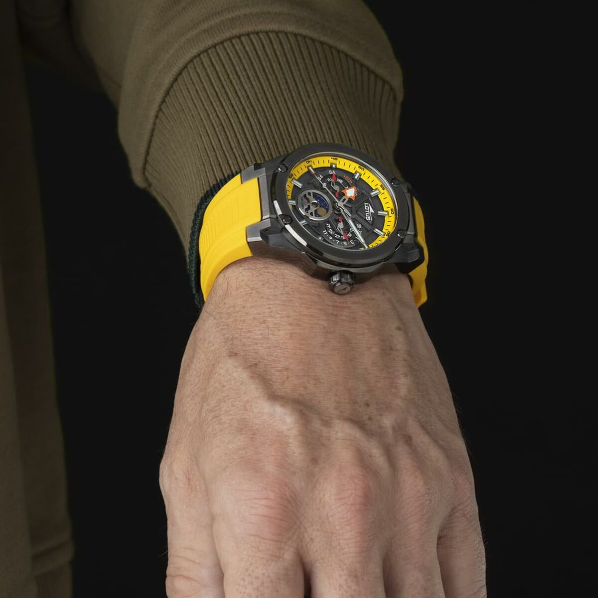 V7H6A2C60F909D1DF77500AAB0165821BE8R7198455P3